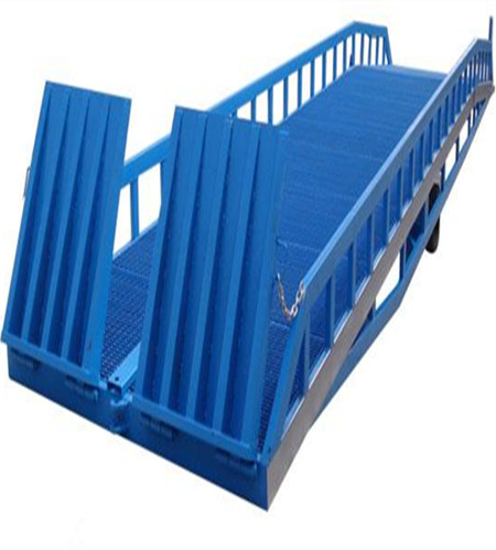 盛金機(jī)械告訴您定制液壓登車橋需要注意的問題是什么(圖2) \